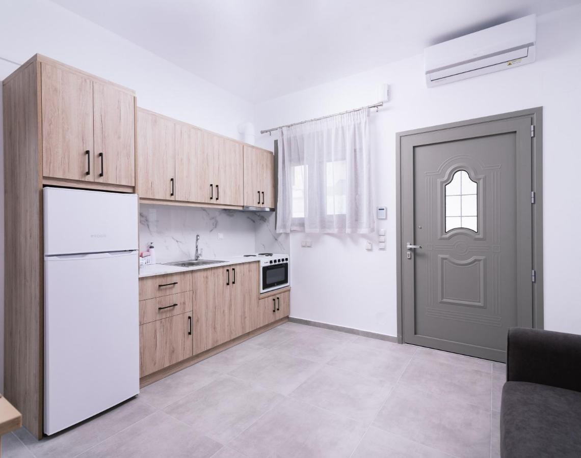 Lychnos Apartments Камиларион Экстерьер фото